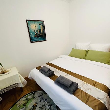 Dream Dwell Paris-Two-Bedroom Flat Near Pompidou Centre Exterior photo